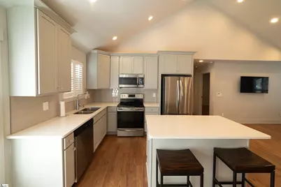 27 Gatling Avenue, Greenville, SC 29605 - Photo 6