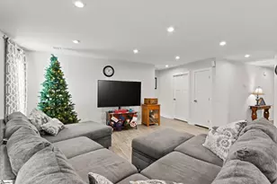 219 Bending Branch Rd, Greenville, SC 29605 - Photo 18