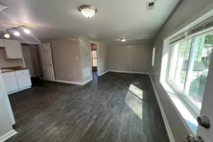 801 Perry Rd, Greenville, SC 29609 - Photo 14