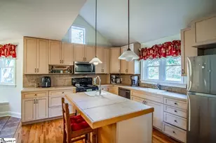 8 Dawson Rd, Greenville, SC 29609 - Photo 10