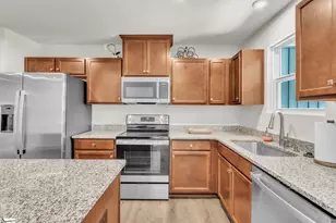 710 Cresslyn Ct, Greenville, SC 29617 - Photo 10