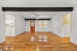 1016 Lee Vaughn Rd, Simpsonville, SC 29681 - Photo 2