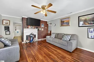 4 Caren St, Greenville, SC 29611 - Photo 10