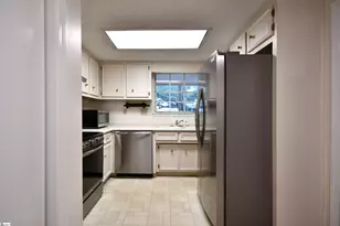 925 Cleveland St, Greenville, SC 29601 - Photo 16