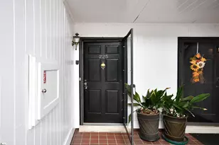 925 Cleveland St, Greenville, SC 29601 - Photo 2
