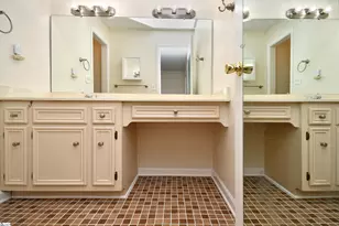 925 Cleveland St, Greenville, SC 29601 - Photo 22