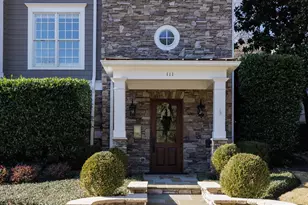 111 Sherwood St, Greenville, SC 29601 - Photo 2