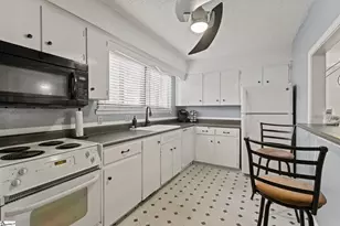 37 Briarglen Pl, Greenville, SC 29615 - Photo 2