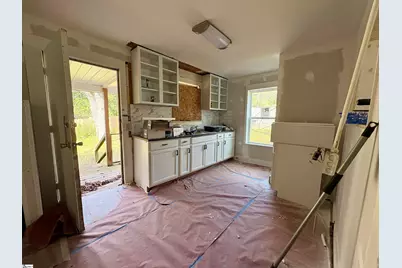 709 Crescent Avenue, Spartanburg, SC 29306 - Photo 2