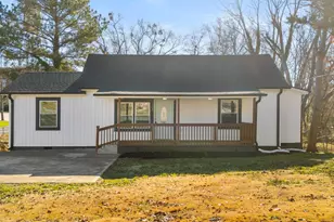 320 Carney St, Drayton, SC 29333 - Photo 2