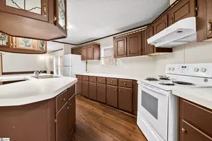 305 River Rd, Marietta, SC 29661 - Photo 10