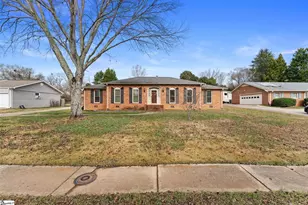 509 Devenger Rd, Greer, SC 29650 - Photo 2