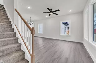 181 Dodd St, Wellford, SC 29385 - Photo 4