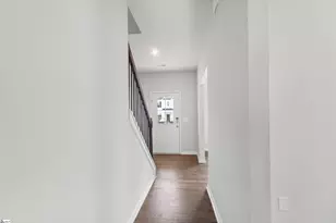 811 Maridian St, Simpsonville, SC 29680 - Photo 4