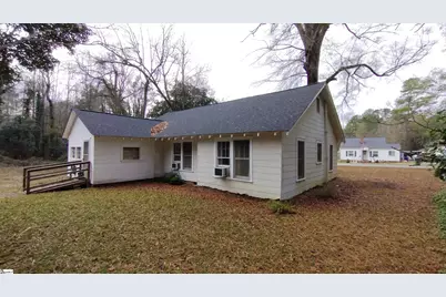 228 Circle Drive, Greenwood, SC 29646 - Photo 4