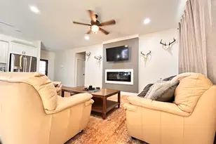 706 Carolyn Dr, Clinton, SC 29325 - Photo 4