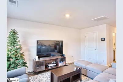 1144 S Norwhich Lane, Spartanburg, SC 29301 - Photo 2