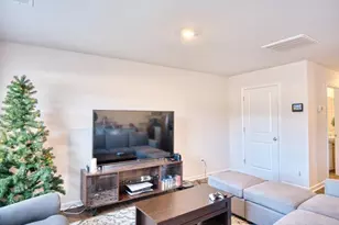 1144 S Norwhich Ln, Spartanburg, SC 29301 - Photo 2