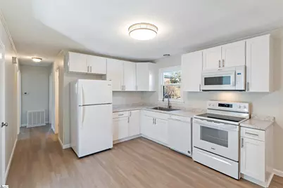 210 N Randolph Avenue, Landrum, SC 29356 - Photo 20