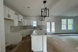 343 E Pyrenees Dr, Wellford, SC 29385 - Photo 8