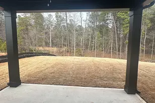 343 E Pyrenees Dr, Wellford, SC 29385 - Photo 12