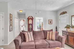 208 River Oaks Cir, Piedmont, SC 29673 - Photo 6