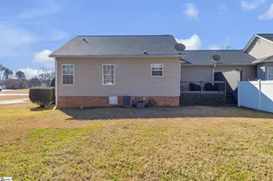 208 River Oaks Cir, Piedmont, SC 29673 - Photo 16