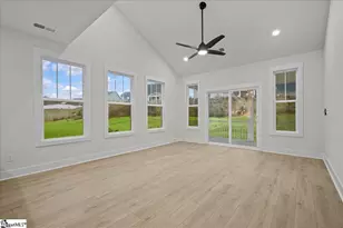 721 Colpeo St, Spartanburg, SC 29303 - Photo 12