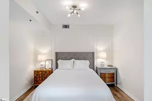 100 E Washington St, Greenville, SC 29601 - Photo 10