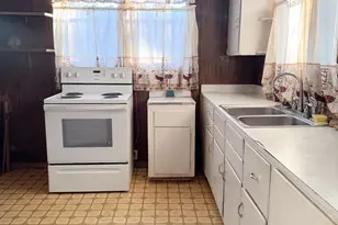 1913 Dobbins Ave, Anderson, SC 29625 - Photo 6