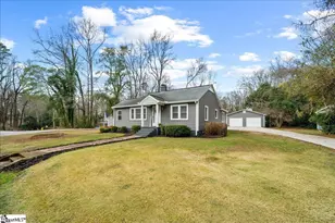 315 Woodland Dr, Belton, SC 29627 - Photo 2