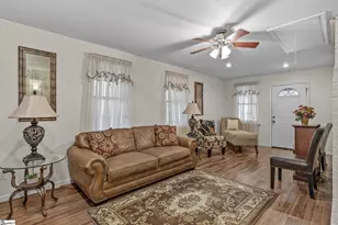 573 Mauldin Lake Rd, Liberty, SC 29657 - Photo 18