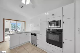 101 Windy Pt S, Townville, SC 29689 - Photo 16