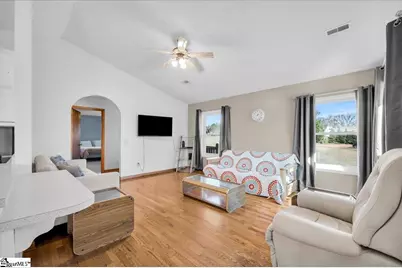 101 Windy Pt S, Townville, SC 29689 - Photo 12