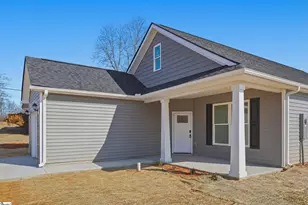 609 S Cherry St, Seneca, SC 29678 - Photo 6