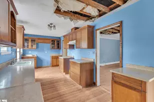 104 Wilshire Dr, Greenville, SC 29609 - Photo 8