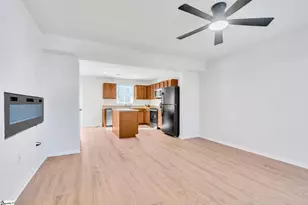 31 Tidworth Dr, Greer, SC 29651 - Photo 2