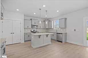 392 Florence St, Spartanburg, SC 29303 - Photo 10