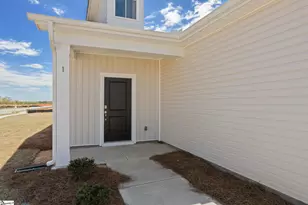 1 Golden Aster Dr, Simpsonville, SC 29681 - Photo 4