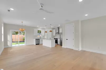 8 Taverly Drive, Greenville, SC 29605 - Photo 4