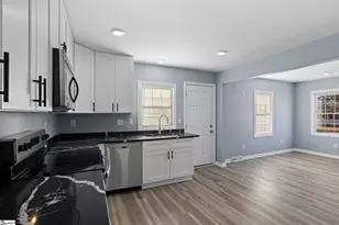 16 Rison Rd, Greenville, SC 29611 - Photo 4