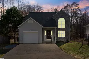 28 Lantern Ln, Greer, SC 29651 - Photo 32