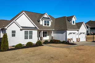 302 Kilburn Ln, Travelers Rest, SC 29690 - Photo 2