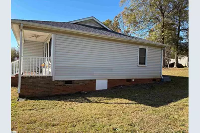 126-128 McBeth Road, Cowpens, SC 29330 - Photo 2