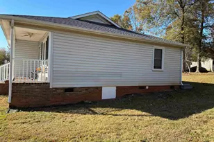 126-128 McBeth Rd, Cowpens, SC 29330 - Photo 2