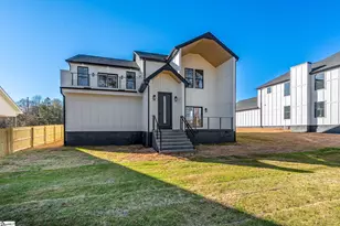 319 Hunts Bridge Rd, Greenville, SC 29617 - Photo 2