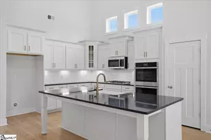 8 Pelham Crossing Dr, Greenville, SC 29615 - Photo 4