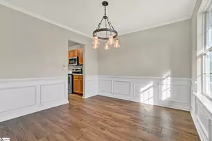 125 Sandy Ln, Greenville, SC 29605 - Photo 8