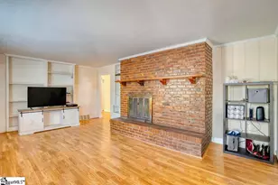 101 Simmons Dr, Clinton, SC 29325 - Photo 2