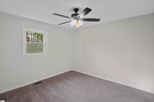 137 Lakeshore Dr, Easley, SC 29642 - Photo 22